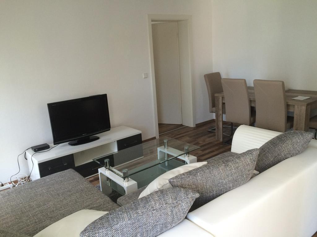 L&L Lodge Guending Bagian luar foto